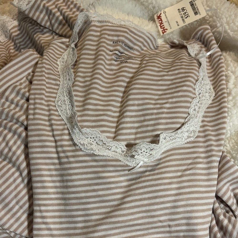 Elegant Striped Women's Pajama Set - Picture 2 of 2